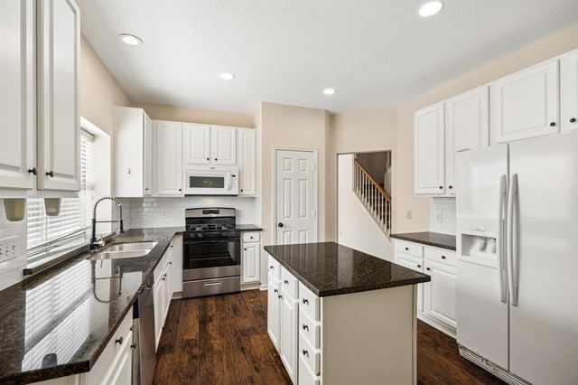 9811 Sandtown Circle, Houston, TX 77064