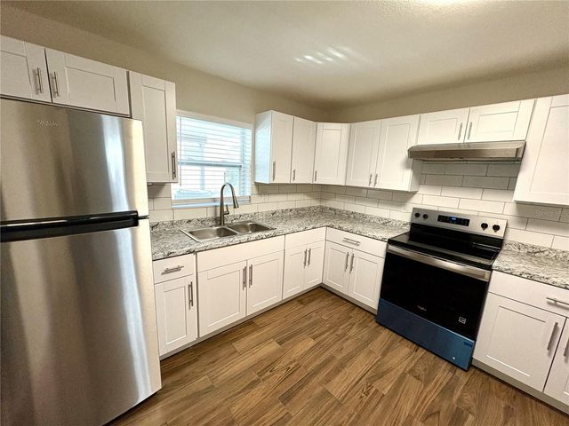 915 W 13TH STREET, Lakeland, FL 33805