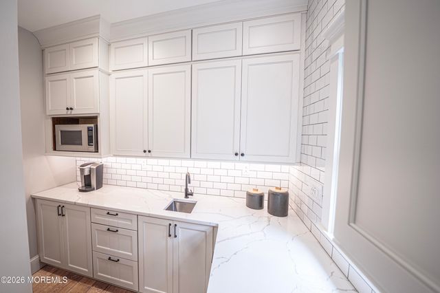 11 Topaz Drive, Jackson, NJ 08527