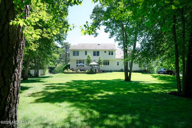 11 Topaz Drive, Jackson, NJ 08527