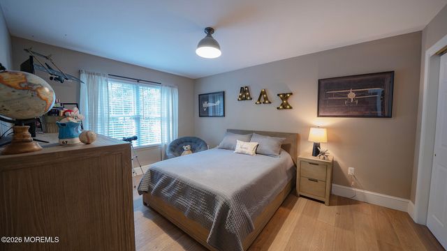 11 Topaz Drive, Jackson, NJ 08527