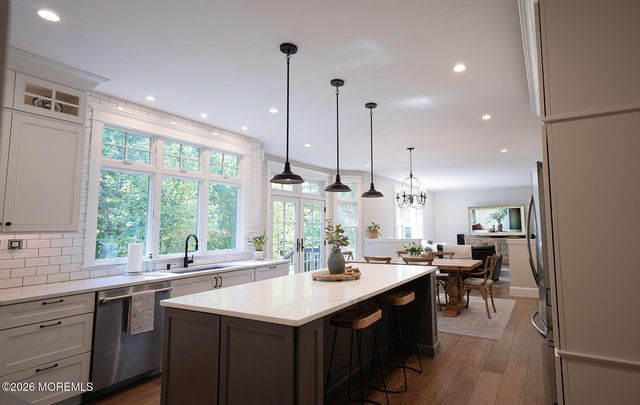 11 Topaz Drive, Jackson, NJ 08527