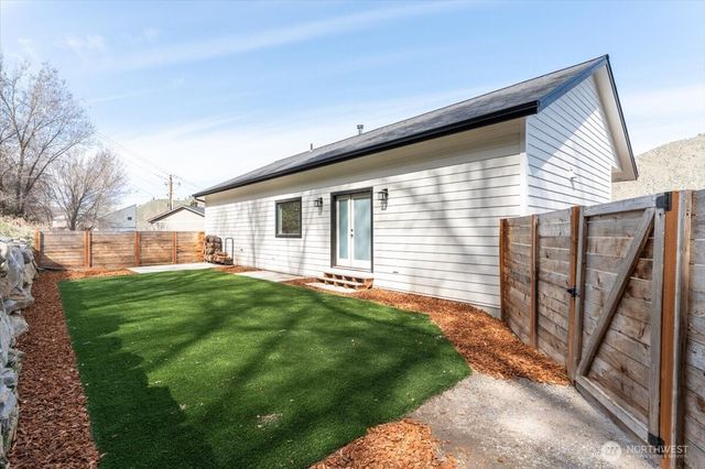 103 Hassan Street, Cashmere, WA 98815