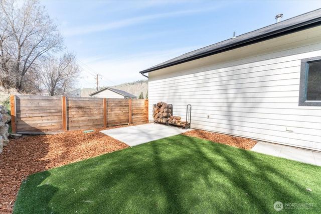 103 Hassan Street, Cashmere, WA 98815