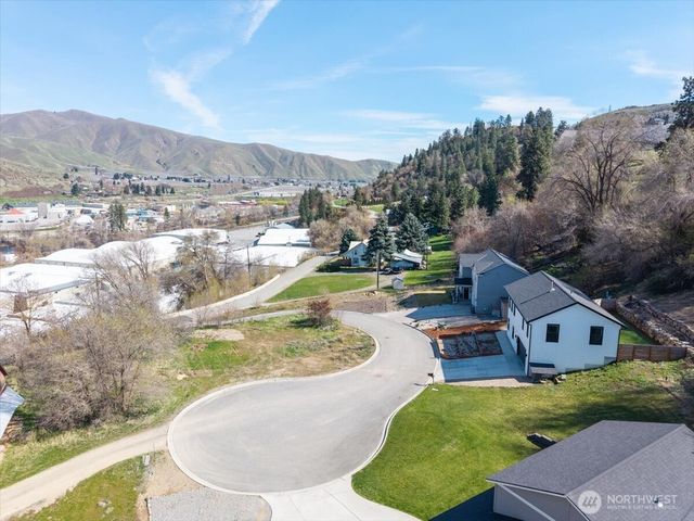103 Hassan Street, Cashmere, WA 98815