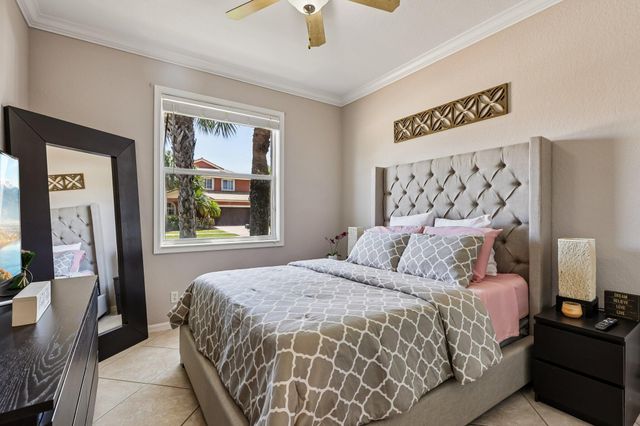 121 Bellezza Terrace, Royal Palm Beach, FL 33411