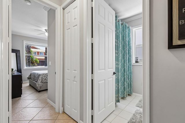 121 Bellezza Terrace, Royal Palm Beach, FL 33411