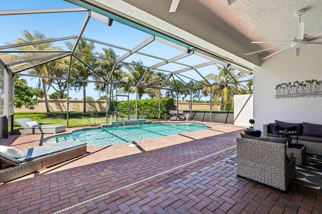 121 Bellezza Terrace, Royal Palm Beach, FL 33411