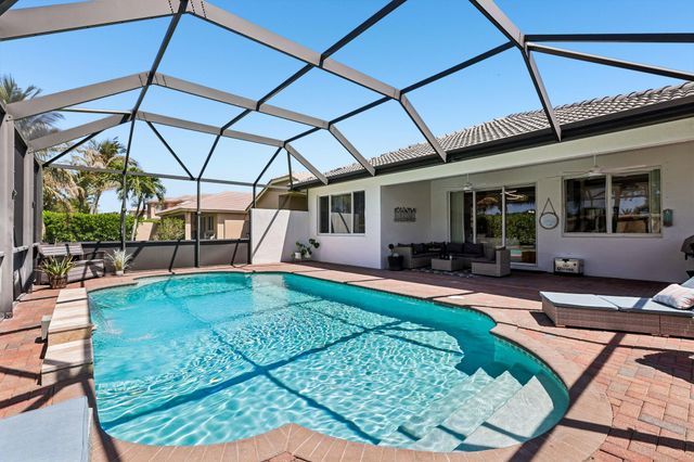 121 Bellezza Terrace, Royal Palm Beach, FL 33411