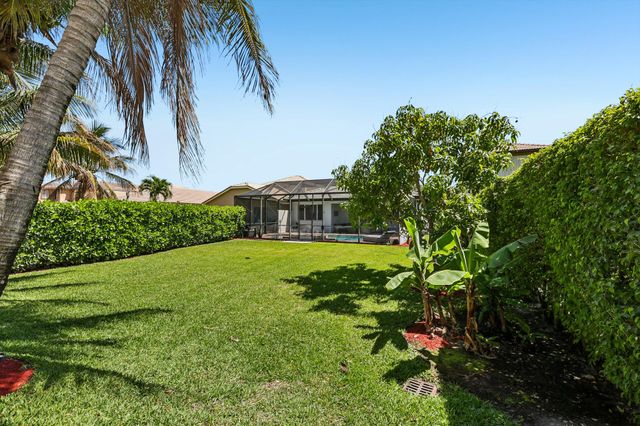 121 Bellezza Terrace, Royal Palm Beach, FL 33411