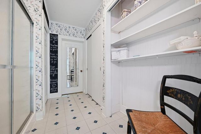 90 Oak Lane, Pocono Twp, PA 18370