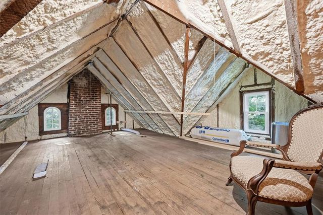 90 Oak Lane, Pocono Twp, PA 18370