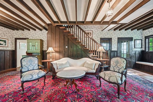90 Oak Lane, Pocono Twp, PA 18370