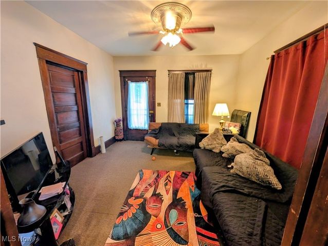 319 Crestmont Avenue NE, Canton, OH 44704