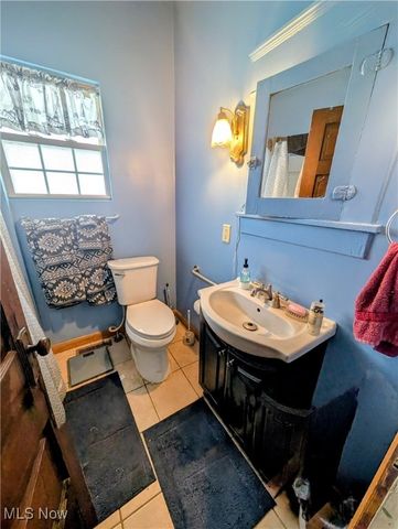 319 Crestmont Avenue NE, Canton, OH 44704