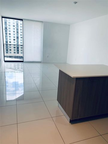 5252 NW 85Th Ave 807, Doral, FL 33166