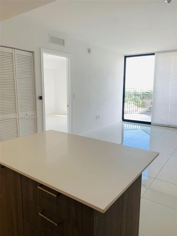 5252 NW 85Th Ave 807, Doral, FL 33166