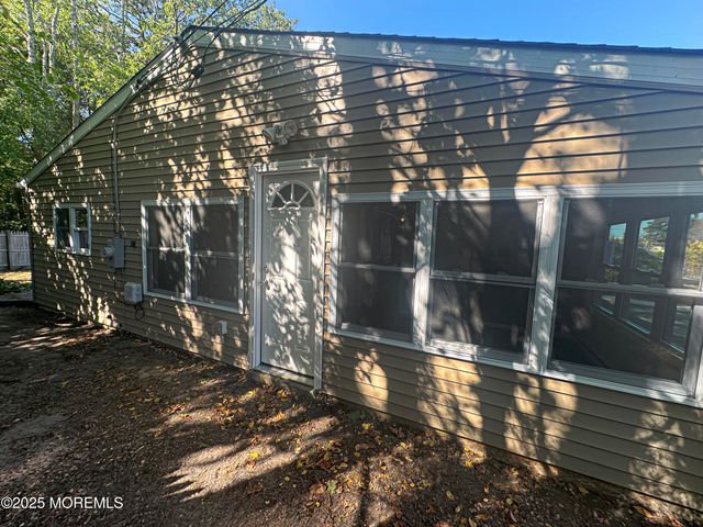 107 Beach Boulevard, Forked River, NJ 08731