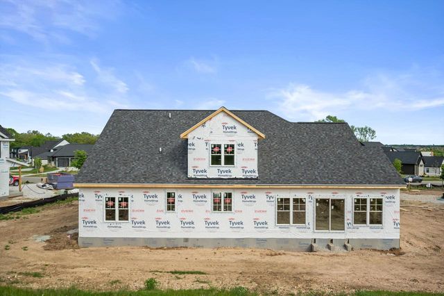 W253N5553 Crescent Hill DRIVE, Sussex, WI 53089
