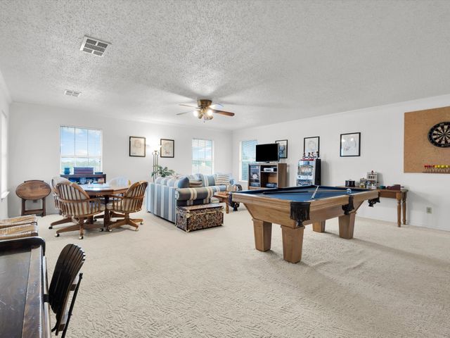 806 Red Oak Drive, Lewisville, TX 75067