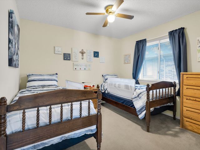 806 Red Oak Drive, Lewisville, TX 75067