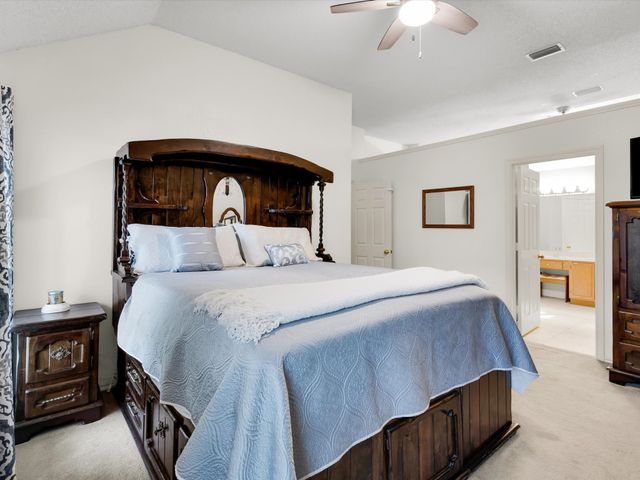 806 Red Oak Drive, Lewisville, TX 75067
