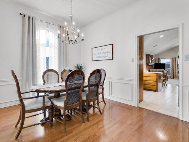 806 Red Oak Drive, Lewisville, TX 75067