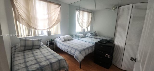 1985 S Ocean Dr 3P, Hallandale Beach, FL 33009