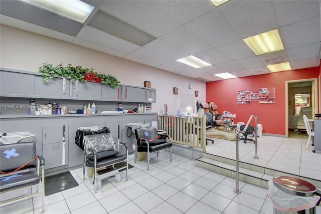 1985 S Ocean Dr 3P, Hallandale Beach, FL 33009