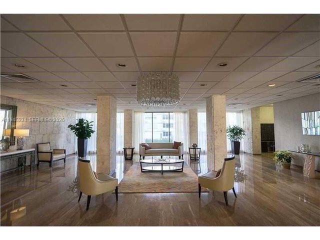 1985 S Ocean Dr 3P, Hallandale Beach, FL 33009