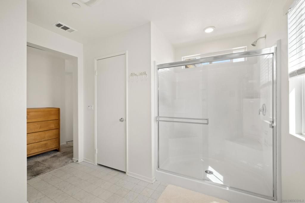 Image 17 of property listing at 13650 Gray Hawk Way, Valley Center, CA 92082