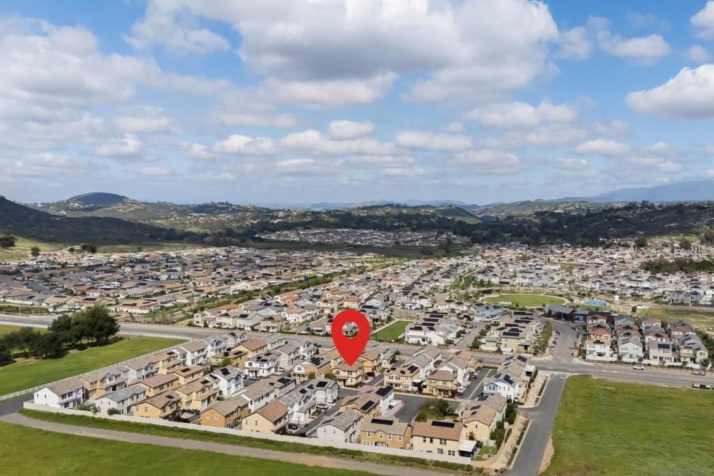 Image 34 of property listing at 13650 Gray Hawk Way, Valley Center, CA 92082