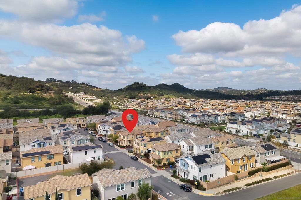 Image 35 of property listing at 13650 Gray Hawk Way, Valley Center, CA 92082