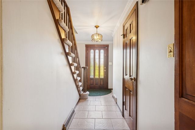 710 Florida Avenue, Jeannette, PA 15644