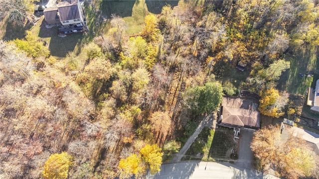 710 Florida Avenue, Jeannette, PA 15644