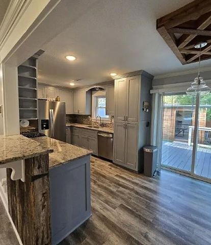 2307 Beth Lane, Bentonville, AR 72712