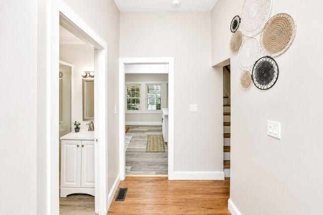 17 Wilcox St, Fall River, MA 02721