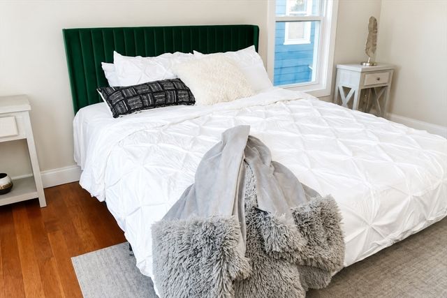 17 Wilcox St, Fall River, MA 02721
