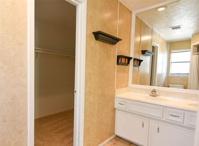 2103 Silver Falls Drive, Houston, TX 77339