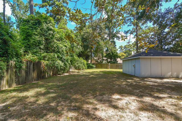 2103 Silver Falls Drive, Houston, TX 77339