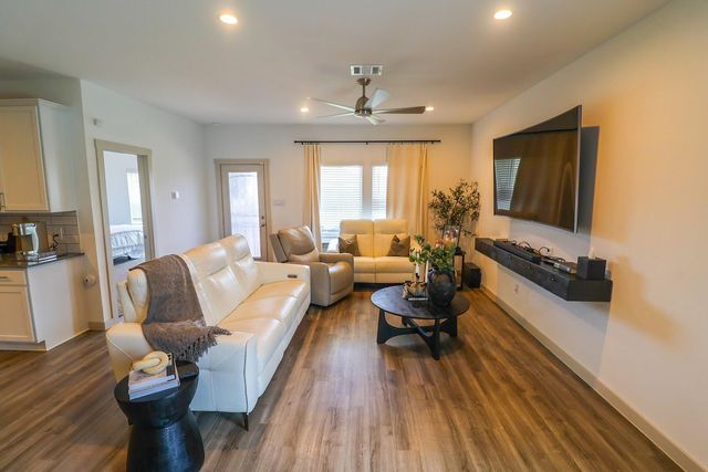 7727 Sleek Flock Lane, Rosharon, TX 77583