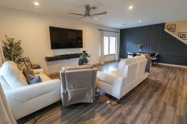 7727 Sleek Flock Lane, Rosharon, TX 77583