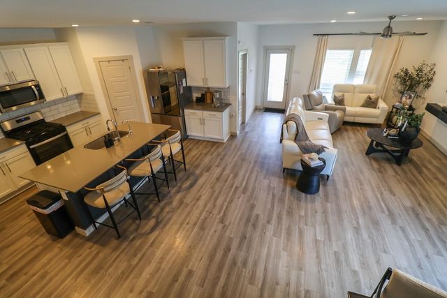 7727 Sleek Flock Lane, Rosharon, TX 77583