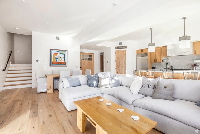 1907 STONE HOLLOW. CT, Park City, UT 84098