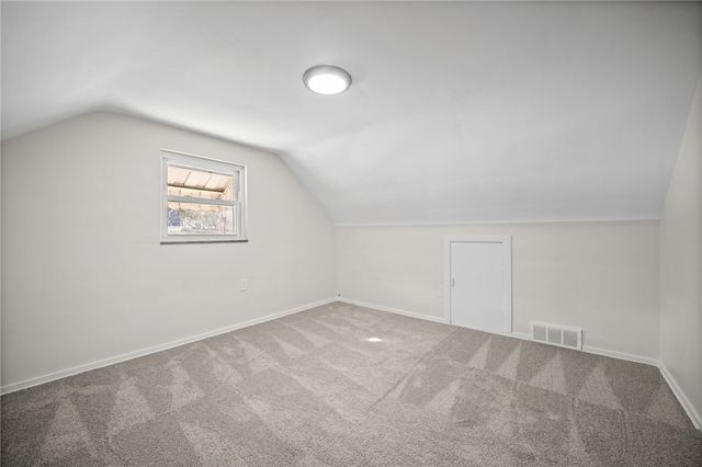 2025 Ohio Ave, West Mifflin, PA 15122
