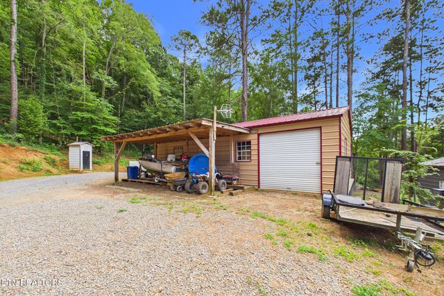 365 County Road 38, Riceville, TN 37370
