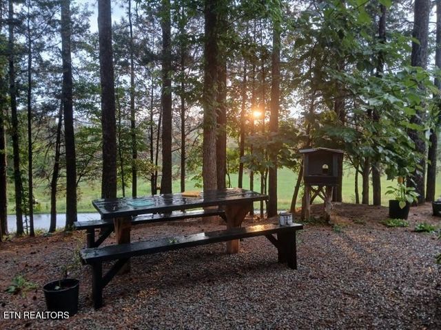 365 County Road 38, Riceville, TN 37370