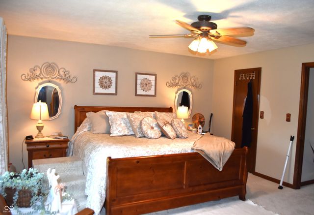 2370 Woodland Trace, Plainfield, IN 46168