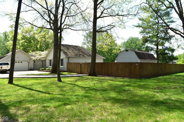 2370 Woodland Trace, Plainfield, IN 46168
