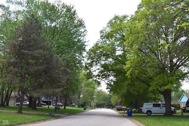 2370 Woodland Trace, Plainfield, IN 46168